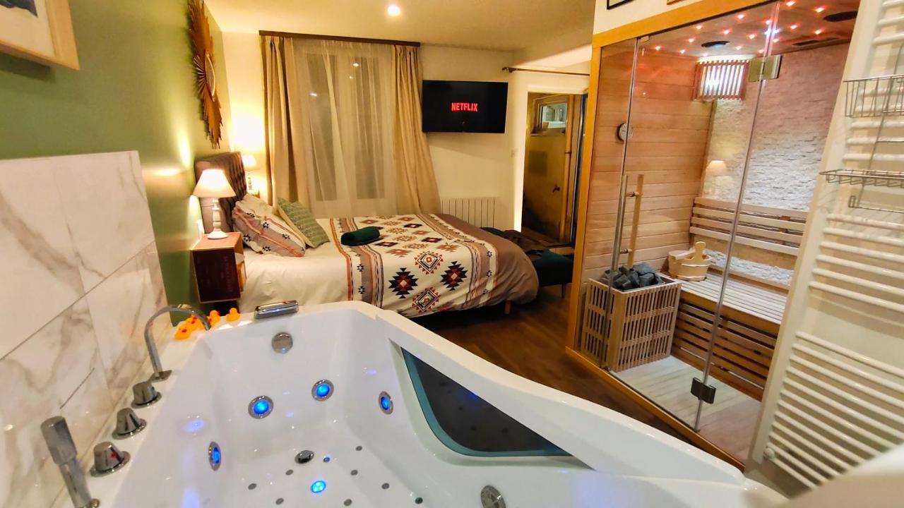 Votre Escale Jungle Sauna & Spa Niort Bagian luar foto